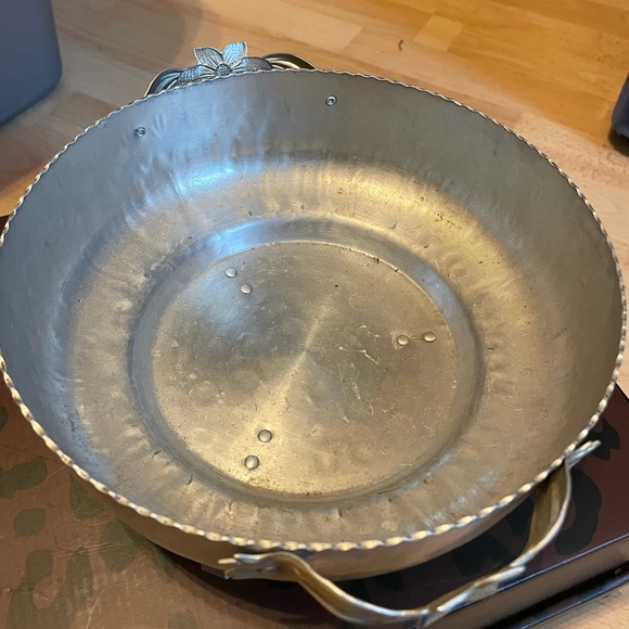 Vintage Aluminum Bowl - Picture 3 of 4